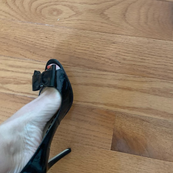 Enzo Angiolini Size 7 . 5 Black Peek a Boo with a Bow Pump - Picture 8 of 12